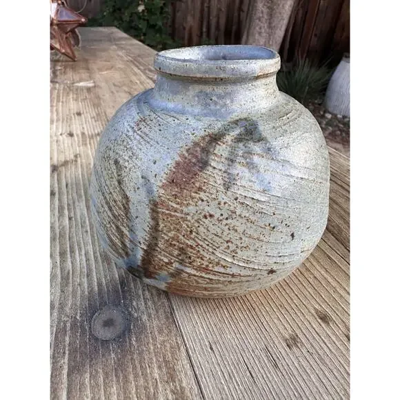 Vintage Speckle Studio Art Pottery Vase Rustic Signed Fern Agave Print - Picture 3 of 7